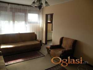 PRODAJEM 2.5 STAN, SVETOSAVSKA, KIKINDA, VLASNIK