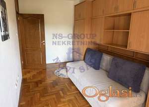 Izuzetna ponuda! Na veoma traženoj lokaciji izdaje se jednoiposoban PET FRIENDLY stan!