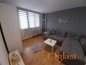 Izdaje se stan u Durlanu kod pošte, 58m2, X sprat