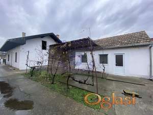 PORODICNO IMANJE U ZABLJU!