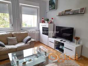 Novi Sad - odličan dvoiposoban - Pasterova ulica