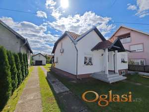 🏡 Porodična Kuća Sa Garažom I Prostranim Dvorištem – Ruma