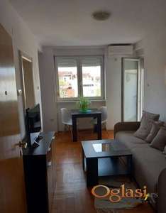  LEPO NAMEŠTENA GARSONJERA - PODBARA