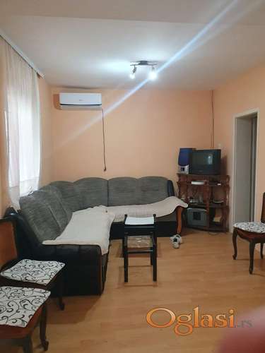 Kuća za izdavanje u Futogu