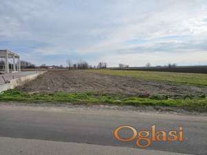 Plac na ulazu u Kisač, 752 m2