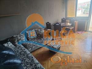 Izdaje se stan na Crvenom pevcu