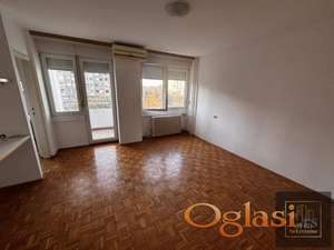 Odličan stan na Limanu 3 !