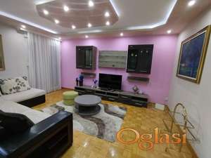 IZDAVANJE  TROIPOSOBNOG STANA NA LIMANU 1 SA POGLEDOM NA DUNAV