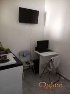 MODERNA GARSONJERA KOD MATICE SRPSKE