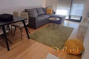 Izdaje se dvosoban stan u kompleksu New Minel, 40m2