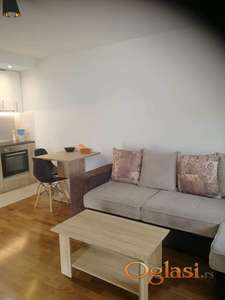 Uslužni oglas. Imam punomoć. Agencija stop.