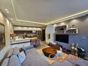 Trosoban stan 65m Sajam kompleks