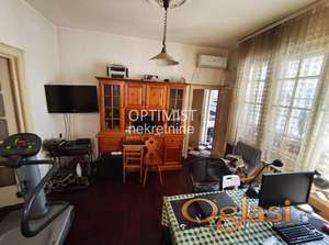 Strogi centar, salonac, uknjižen ID#3113