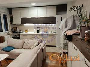 Dvosoban stan na Grbavici 42m2