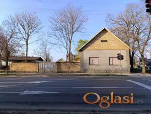 INVESTICIONI PLAC U CENTRU BAČKOG PETROVCA  *EKSKLUZIVNA PRILIKA*