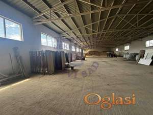 Poslovna hala ukupne površine 1.080 m²