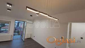 NOVI SAD - ŽELEZNIČKA STANICA - 91.00 m2