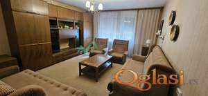 Novi Sad, Sajam - Klasičan, komforan trosoban stan, 78 m2 