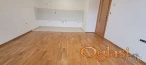 STAN - PETROVARADIN - PETROVARADIN - 64m2 - 150000 evra