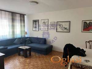 Porodican stan u Bloku 8! Fantastican!