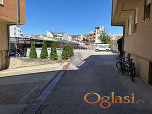 Garaža na Novoj Detelinari