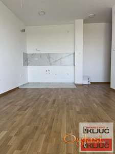 KOD SOMBORSKOG BULEVARA, 62m2, Trosoban, Novogradnja