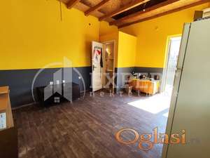 Izdaje se ulični lokal u Generala Milojka Lešjanina, 38m2