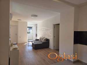 Subotica-Gat-1,5 stan u manjoj, novijoj zgradi u mirnom kraju ID#2088