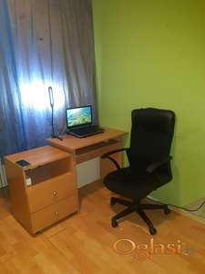 izdajem malu garsonjeru