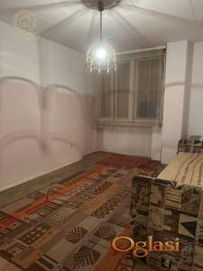 Prodaje se prostran, prazan stan u Durlanu