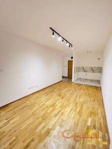 NOVI SAD - AVIJACIJA - 44.00 m2