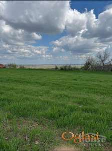 PLAC - PETROVARADIN - VEZIRAC - 1438m2 - 77250 evra