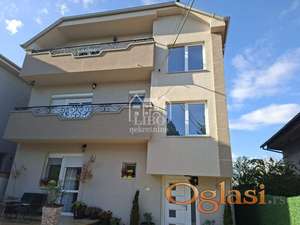 Kuća P=270m2+16m2 terase,tri stana -Ledena Stena ID#2351