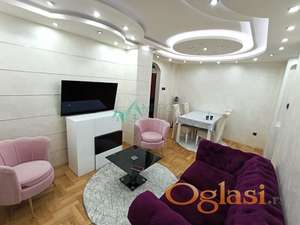 Lux opremljen dvosoban stan kod hotela Šeraton 