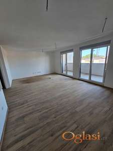 ~~~ Prelep četvorosoban stan kod Patrijarha Pavla ~~~