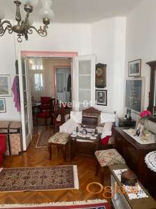 Uknjižen svetao salonac - Vračar ID#4113