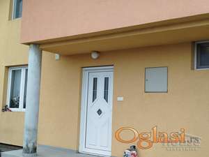 NOVI SAD - SAJLOVO - 181m2 - 900 evra