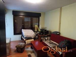 Jednoiposoban stan u centru Šida