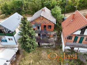 - Plac sa kućom u sivoj fazi u Sremskoj Kamenici 888m2 - Popovica -