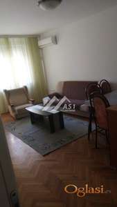 IZDAJE SE DVOSOBAN STAN U STROGOM CENTRU ID#3891