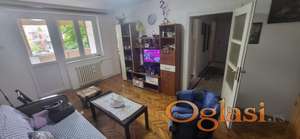 Komforan dvosoban stan - odlčan raspored