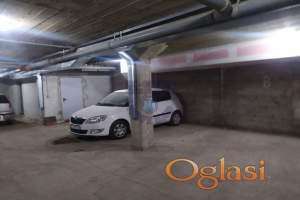 Odlična garaža u Centru