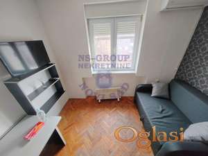 Prodaje se stan na Grbavici 14m2