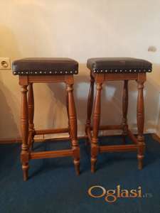 Dve barske stolice starinskog dizajna