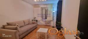 Izdaje se namešten, renoviran jednosoban stan u centru grada.