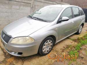 Fiat Croma hauba