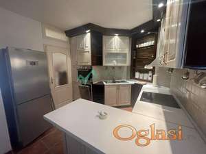 Novi Sad, Bulevar Oslobođenja - Odličan, kompletno namešten, veoma komforan dvosoban stan 