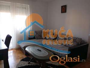 Izdaje se stan na Panteleju, 56m2