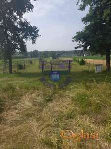 Odličan plac u Begeču