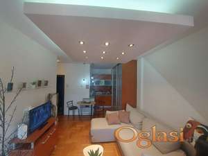 JEDNOIPOSOBAN,TOLSTOJEVA-USELJIVO ODMAH -